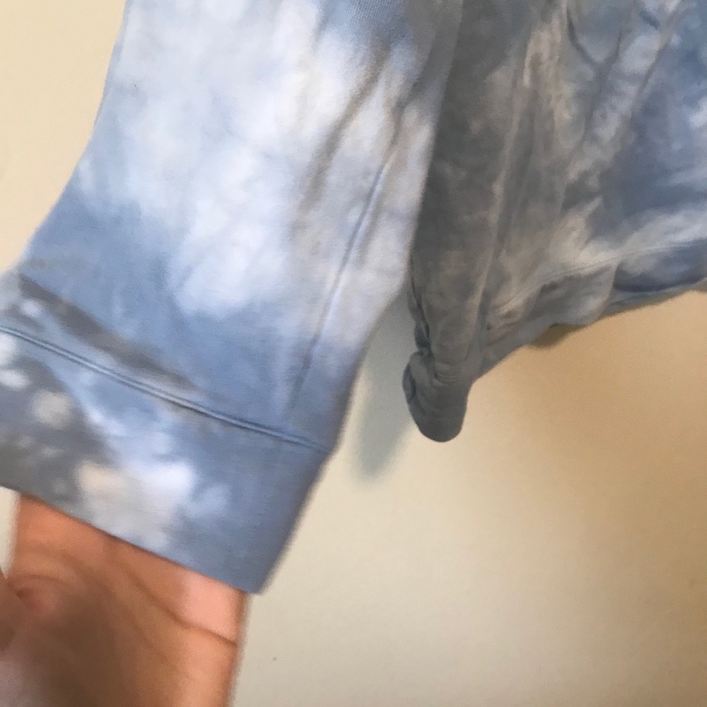 Pastel Blue Tie Dye Crewneck Sweater Size XL - Picture 3 of 5